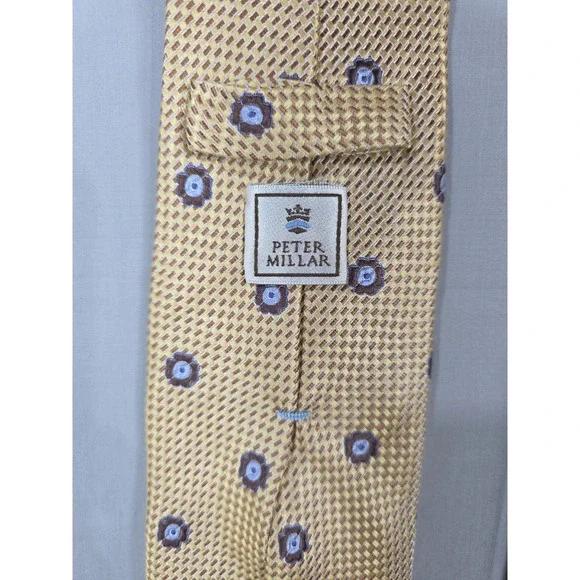 Peter Millar Silk Tie Yellow/Beige Geometric Designer Pattern Hand Folded Mens - Picture 7 of 8